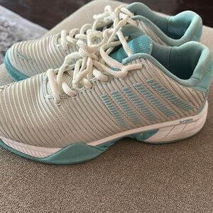 Women's Cream and Teal Athletic Shoes